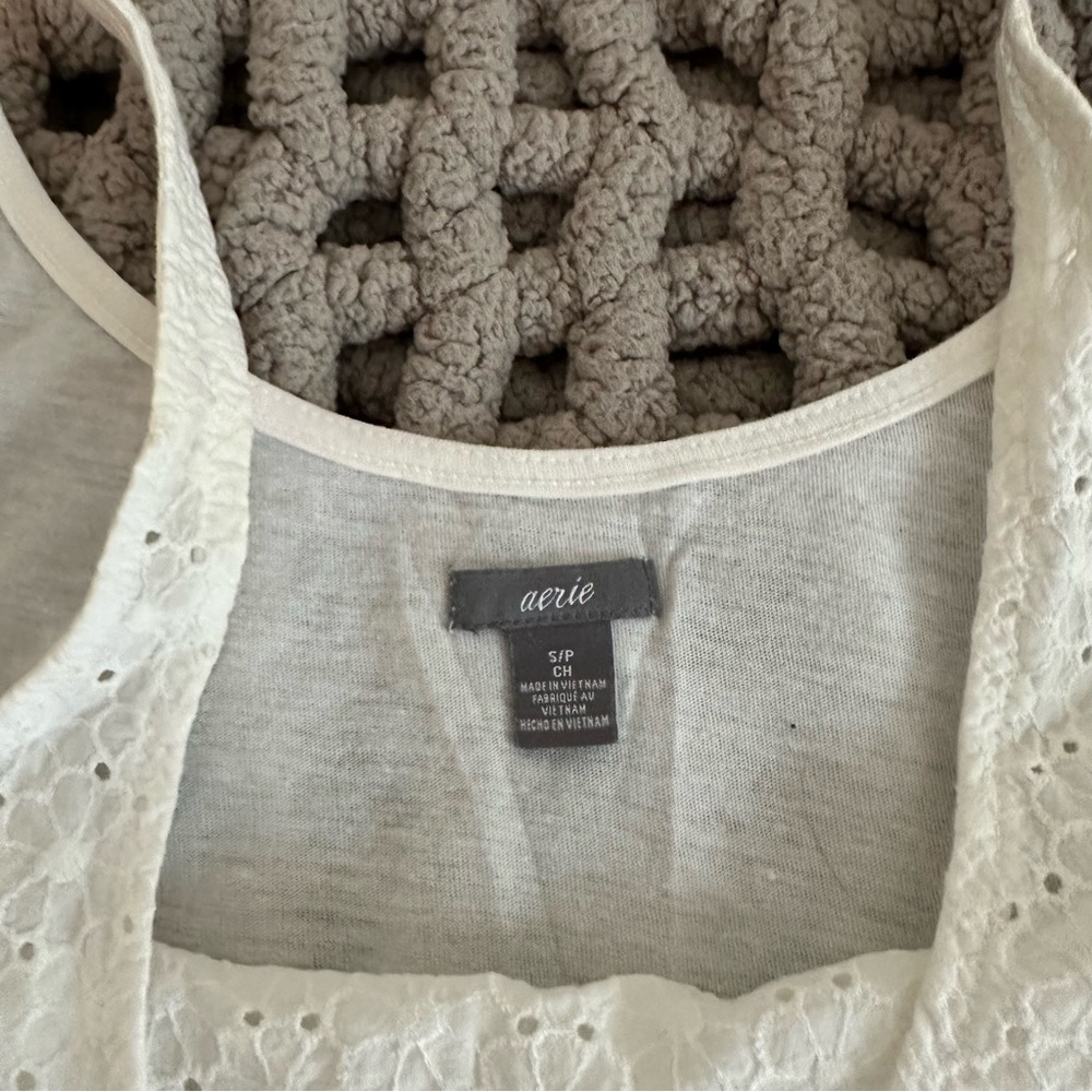 beachy white tank - Picture 3 of 3